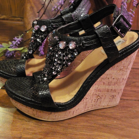 bling wedges